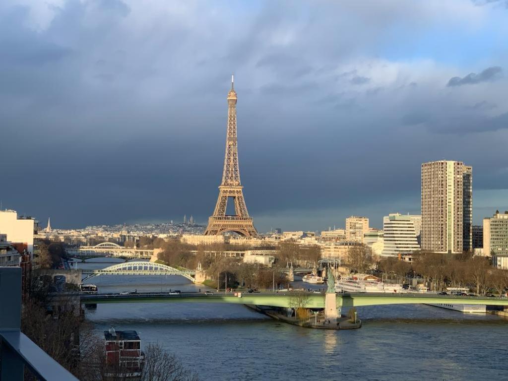 Appartement Vue Tour Eiffel Paris 16 Eme Eksteriør billede